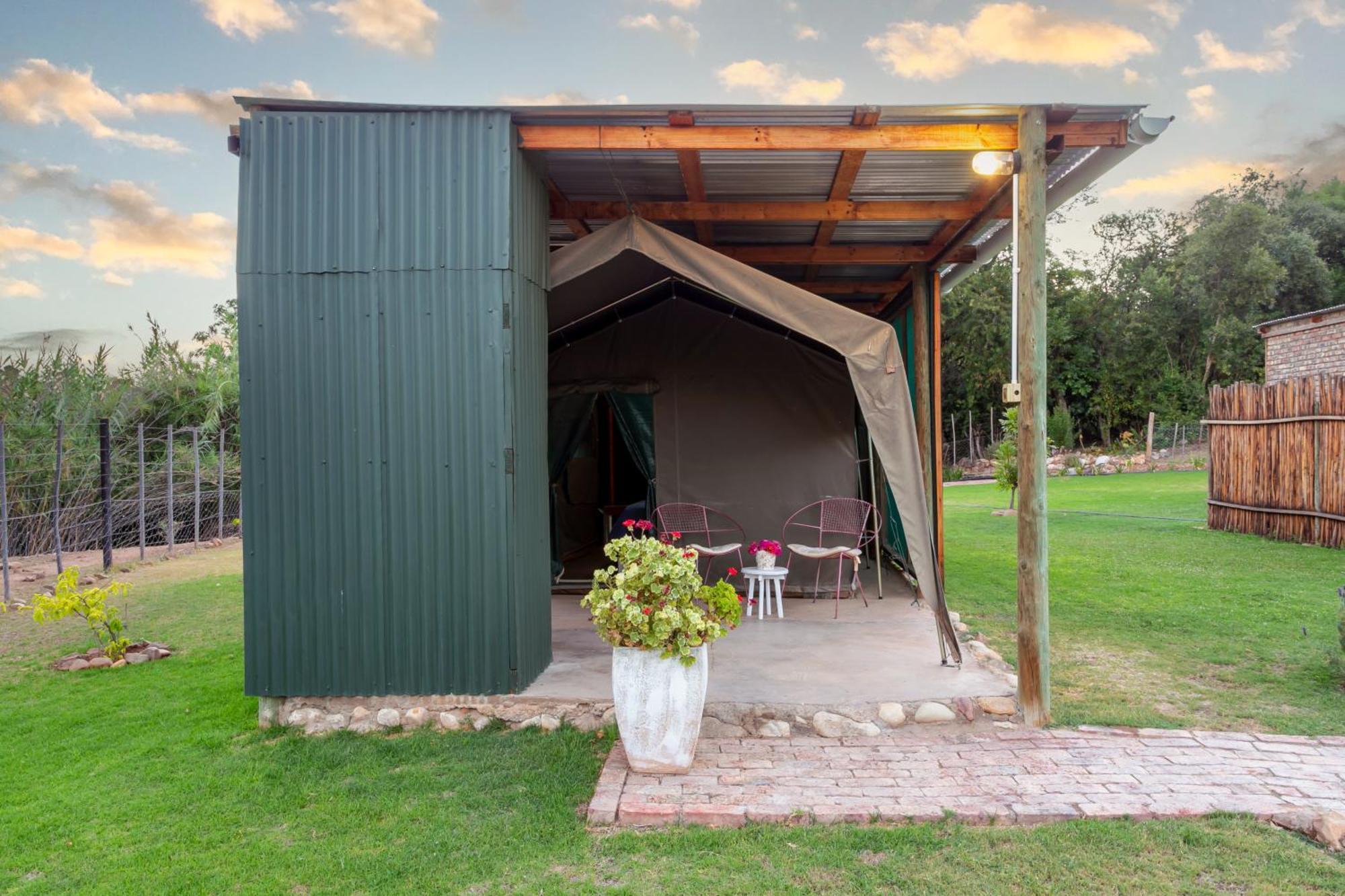 Die Fonteine pensión Oudtshoorn Exterior foto